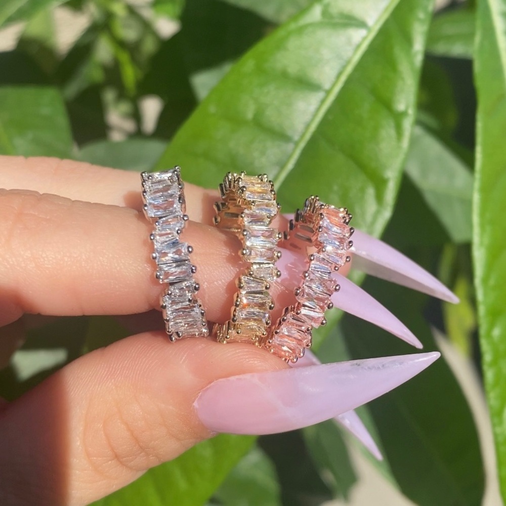 ROSE GOLD ETERNITY RING - Picture 2 of 2